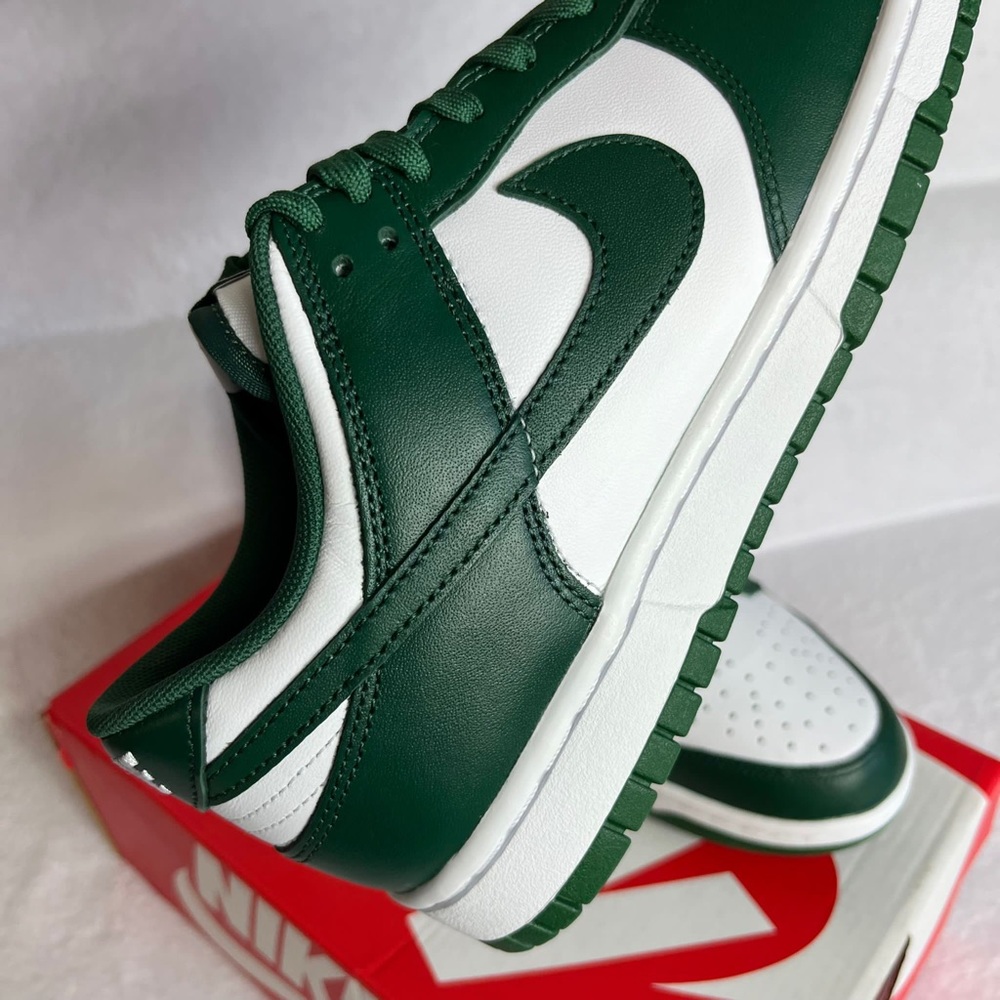 Nike Dunk Low Green size 8.5 - Picture 8 of 11
